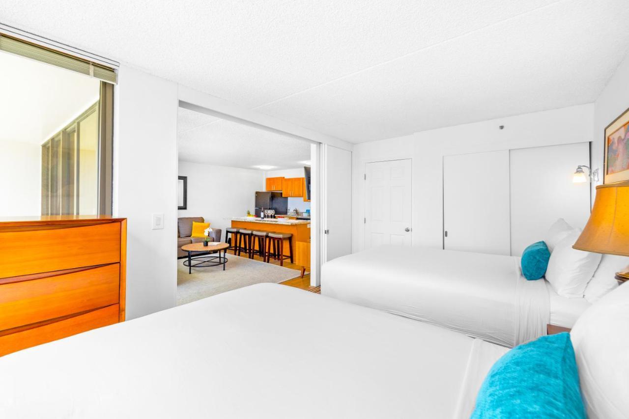 Stunning Ocean View 1Br Condo - Free Parking! Гонолулу Экстерьер фото